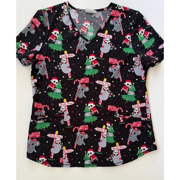 Scrub Star Women’s Black Multicolored Christmas Scrub Top Size Medium - Picture 4 of 5